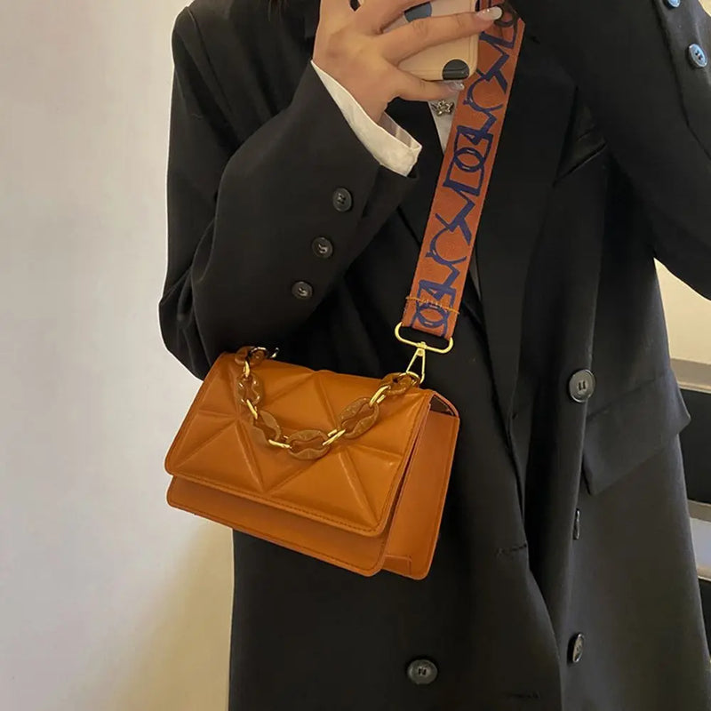 BOLSA DE OMBRO ELEGÂNCIA SUPREMA