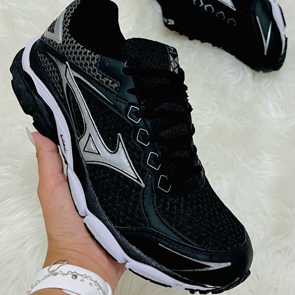 MIZUNO ÚLTIMA 7